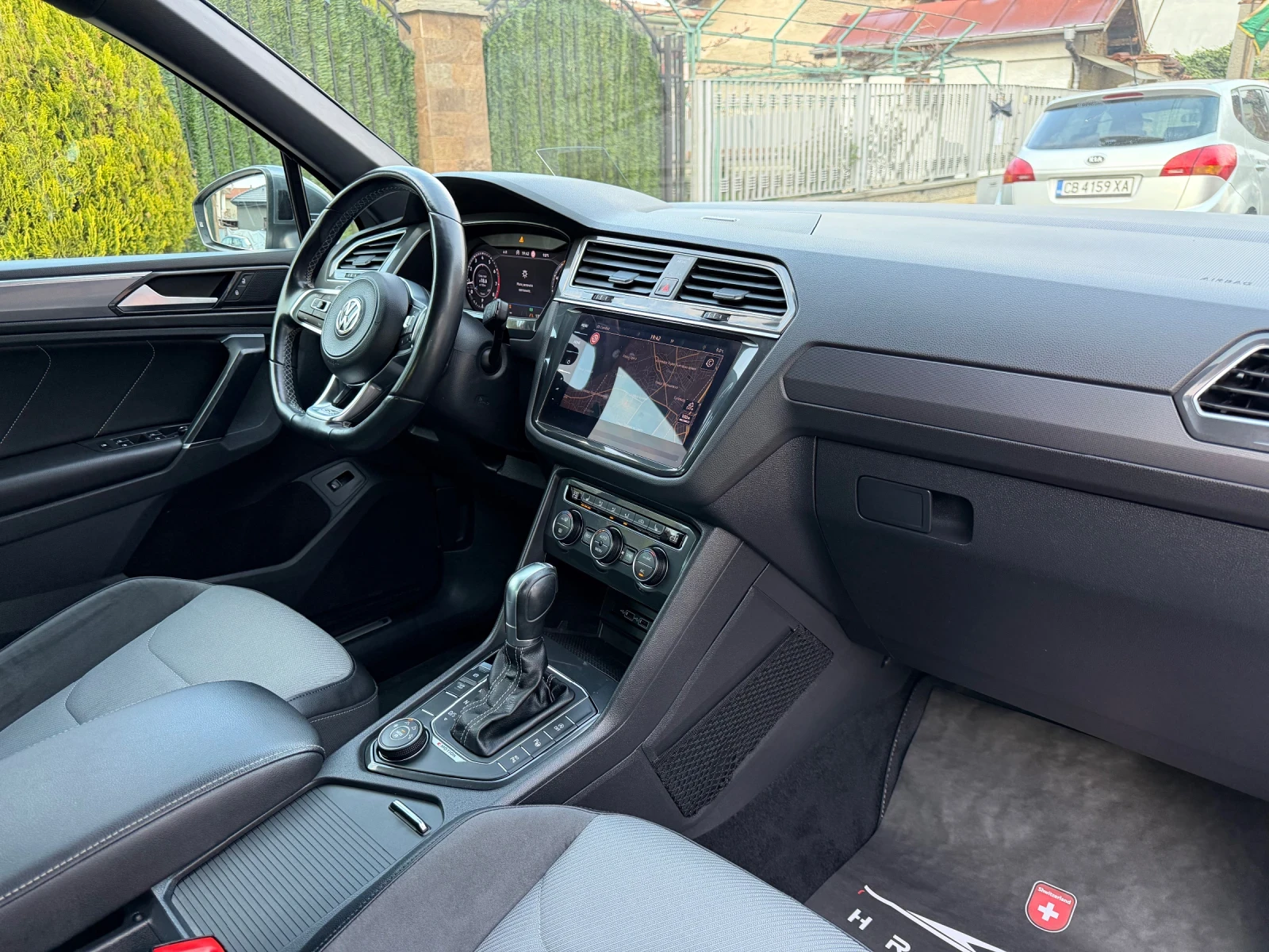 VW Tiguan 2.0 R-LINE 4 MOTION ���� ��������� | Mobile.bg � ����������� 12