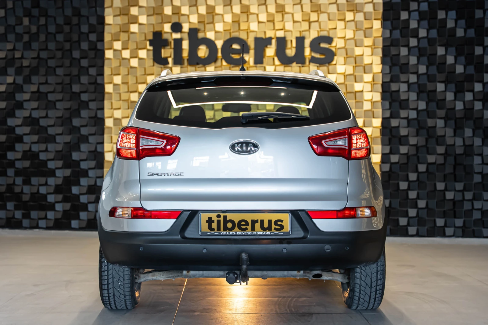 Kia Sportage, снимка 4 - Автомобили и джипове - 54287178