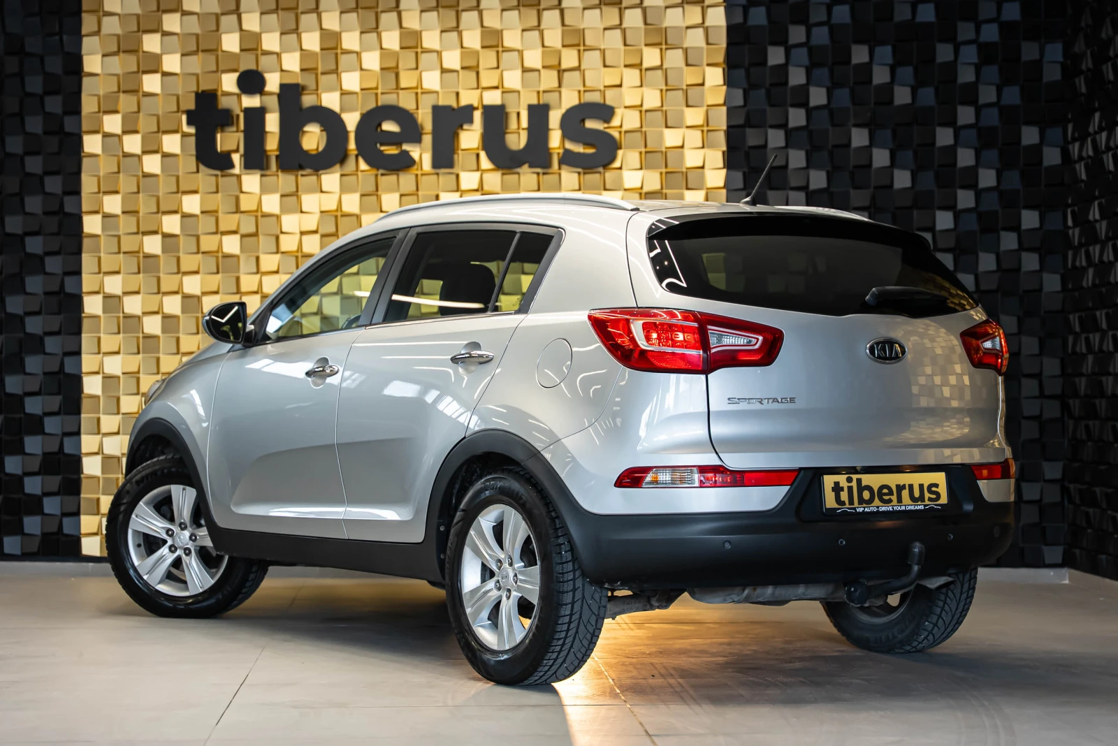 Kia Sportage, снимка 2 - Автомобили и джипове - 54287178