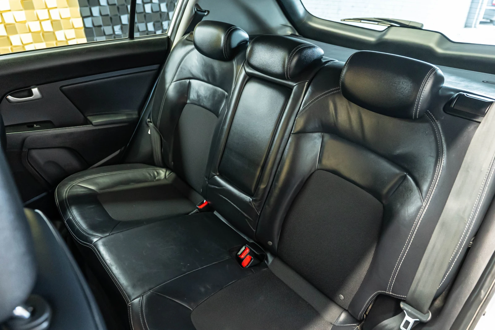 Kia Sportage, снимка 16 - Автомобили и джипове - 54287178