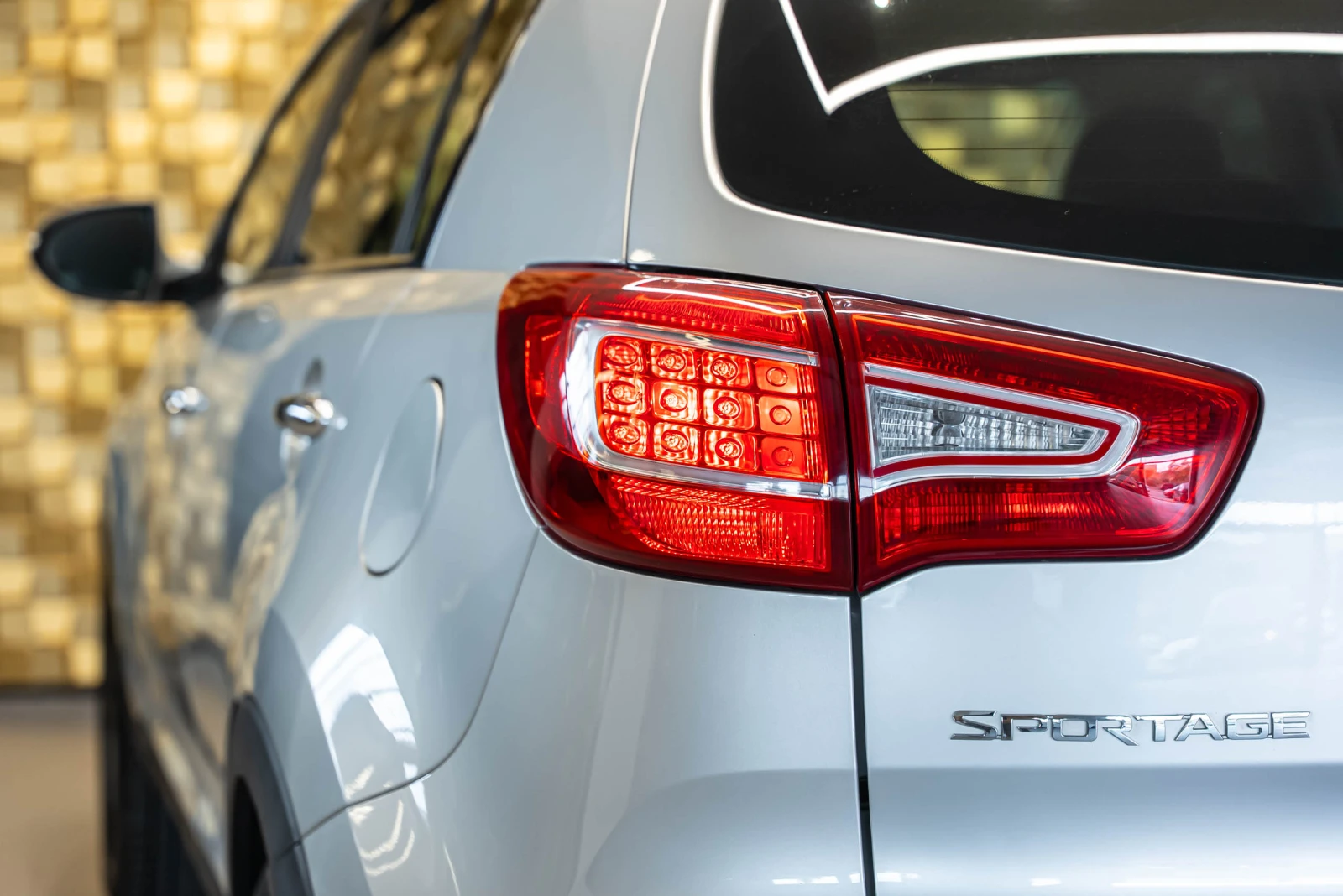 Kia Sportage, снимка 5 - Автомобили и джипове - 54287178