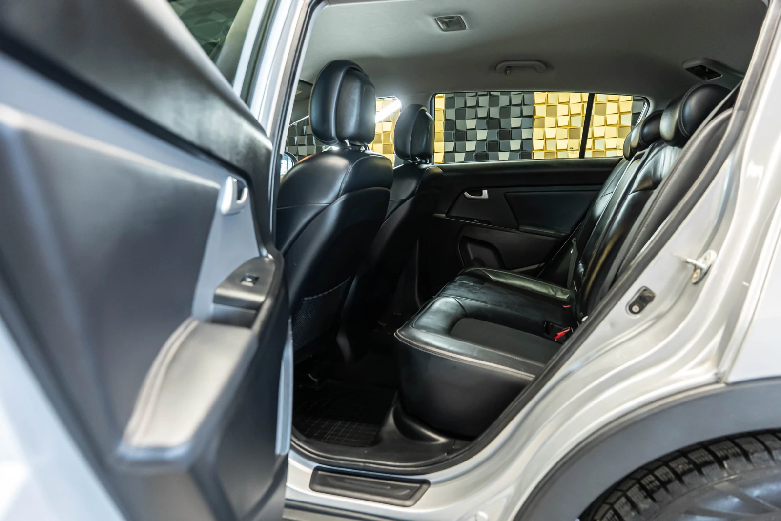 Kia Sportage, снимка 15 - Автомобили и джипове - 54287178