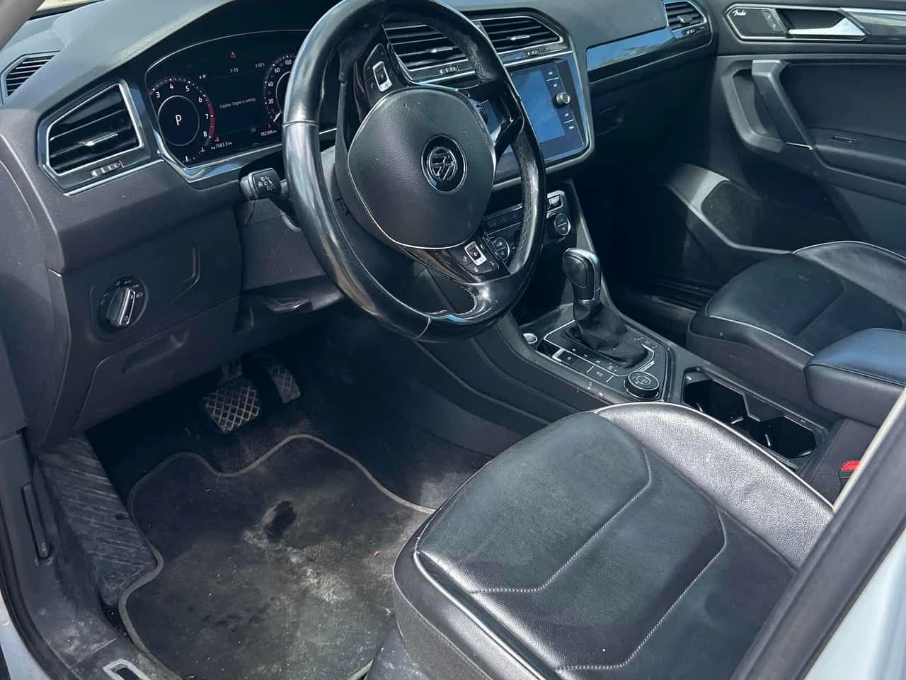 VW Tiguan Highline /ПАНО/КЛИП/ПОДГРЕВ/CARFAX/ФИНАНСИРАНЕ, снимка 6 - Автомобили и джипове - 54790688