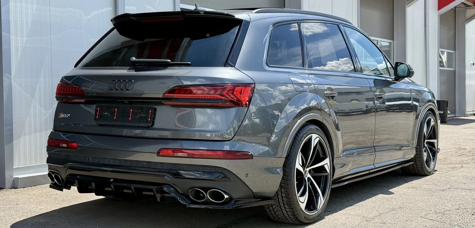 Audi SQ7 V8 TDI quattro 360градуса Завиващ заден мост, снимка 5 - Автомобили и джипове - 55057452