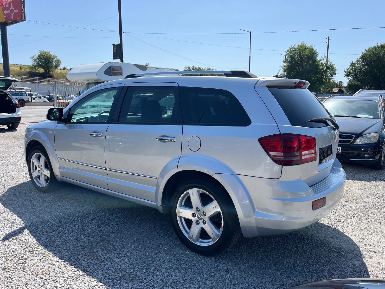 Dodge Journey 2.0TDI 7 места, снимка 5 - Автомобили и джипове - 55422782