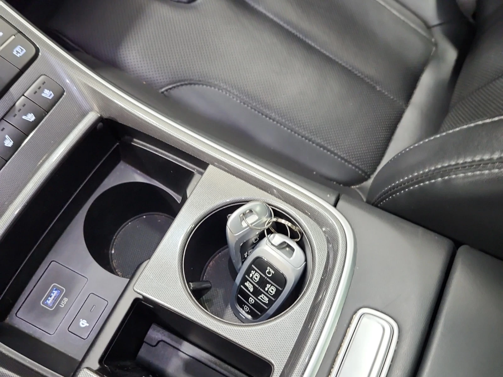 Hyundai Santa fe * ULTIMATE CALLIGRAPHY * CARFAX * , снимка 12 - Автомобили и джипове - 56120870