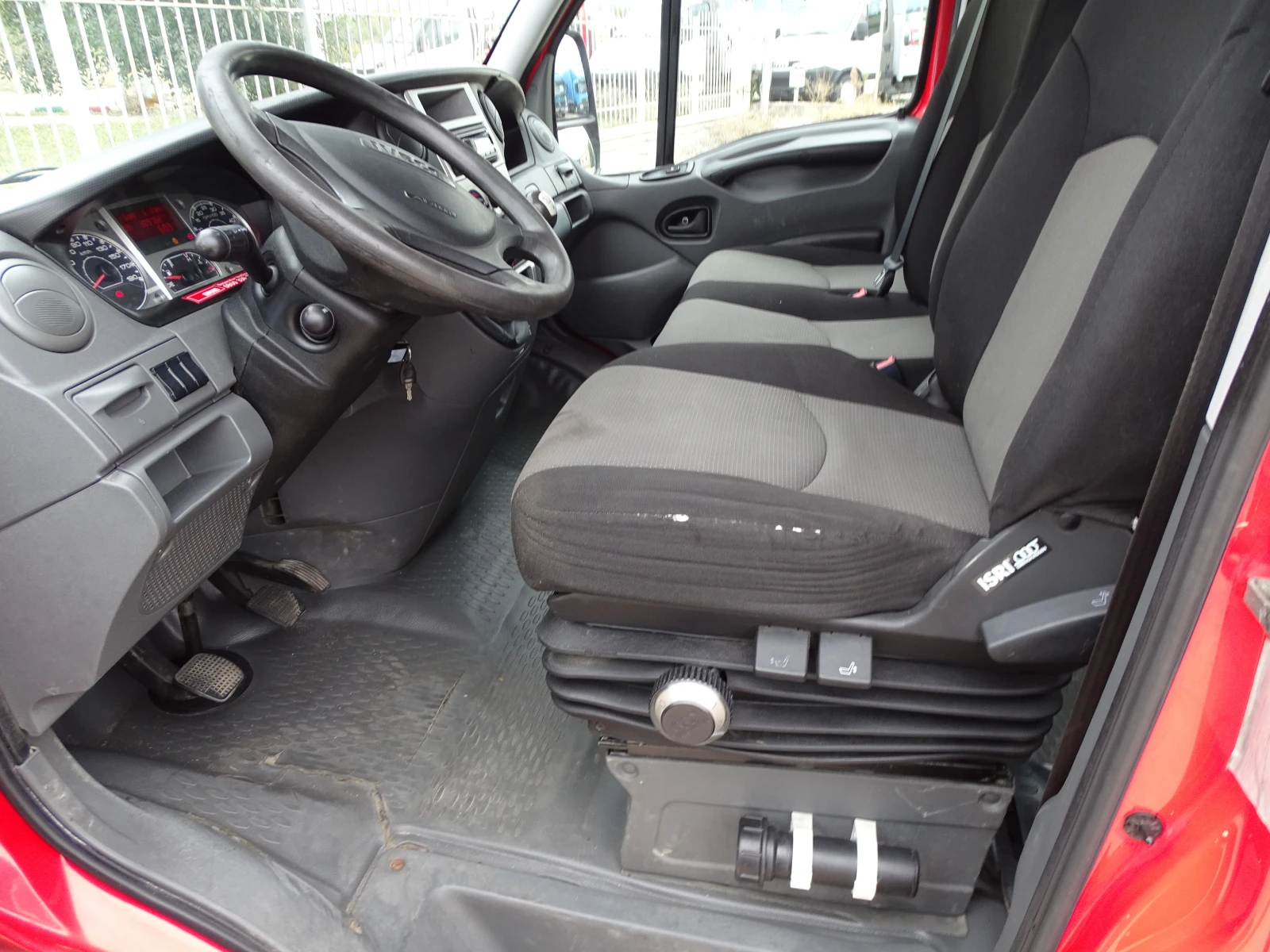 Iveco 35c15 3.0HPI  КАТ. * Б* 7-места - изображение 7