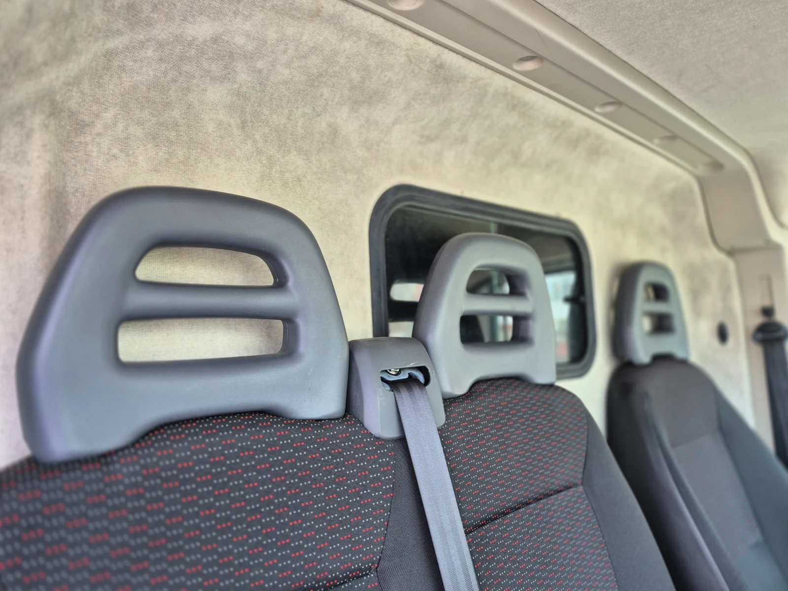 Peugeot Boxer КАТО НОВ, снимка 11 - Бусове и автобуси - 53972557