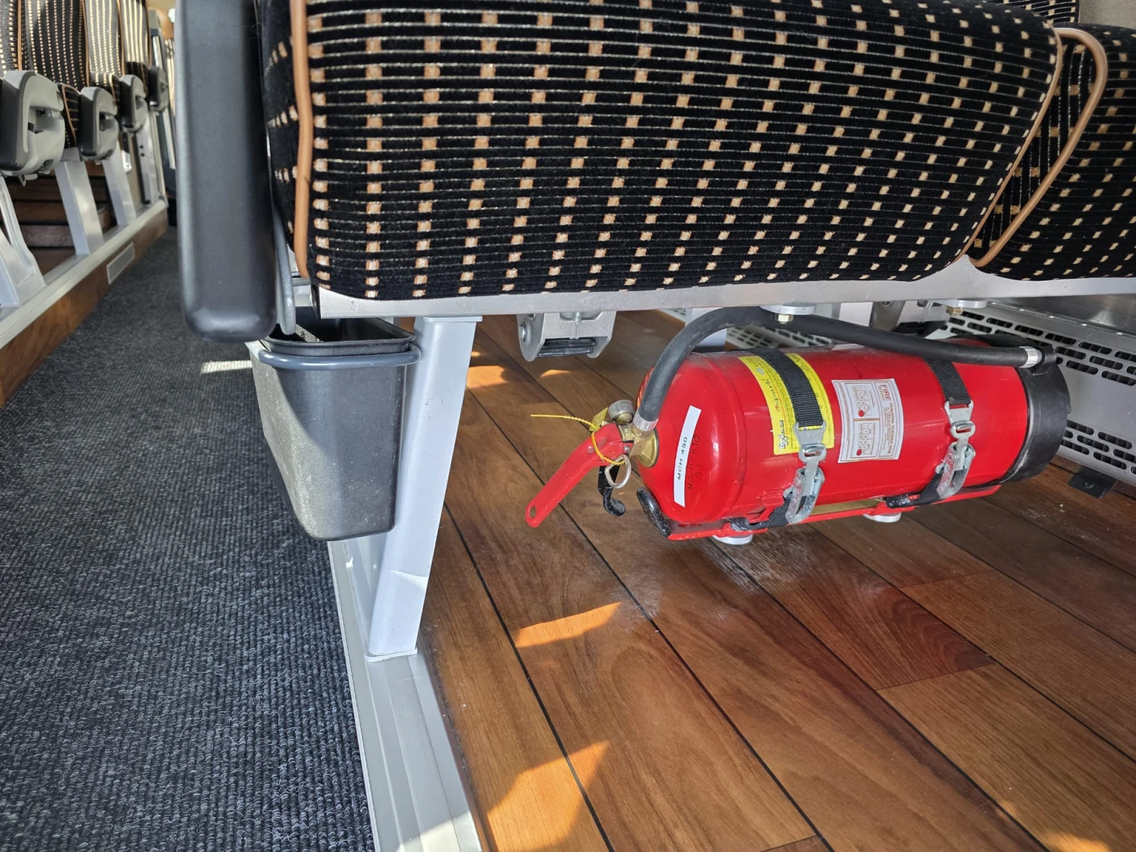 Neoplan Други Cityliner, снимка 8 - Бусове и автобуси - 53991301