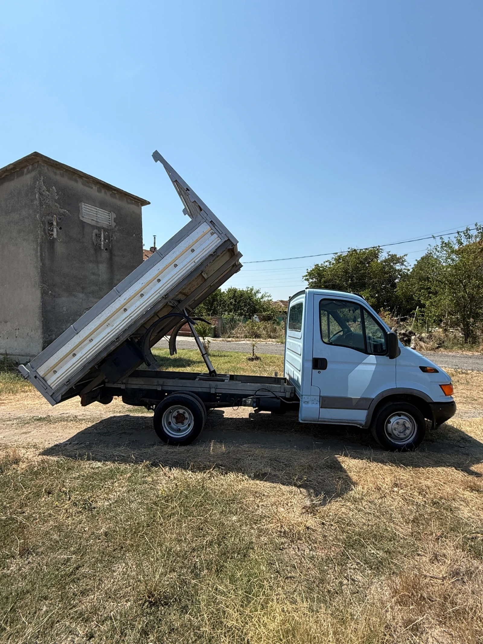 Iveco Daily 2.8Turbo Diesel 35C11, снимка 9 - Камиони - 55952637