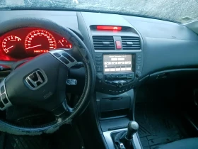 Honda Accord Комби, снимка 6