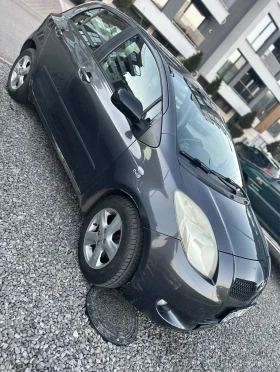 Toyota Yaris 1.4, снимка 1