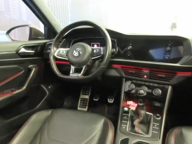 VW Jetta GLI 35th Anniversary Edition/РЪЧКА/КРАЙНА ЦЕНА | Auto.bg — изображение 14