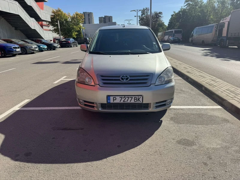 Toyota Avensis verso, снимка 7 - Автомобили и джипове - 47622967