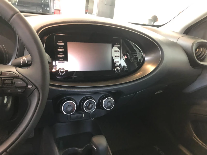 Toyota Aygo Х, снимка 4 - Автомобили и джипове - 48291750