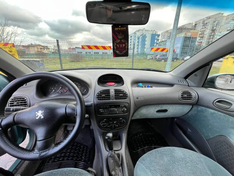 Peugeot 206, снимка 6 - Автомобили и джипове - 48071127