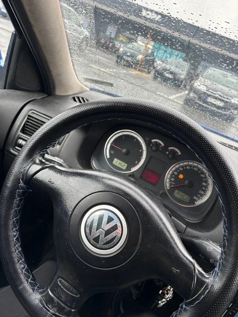 VW Golf, снимка 5 - Автомобили и джипове - 48748314