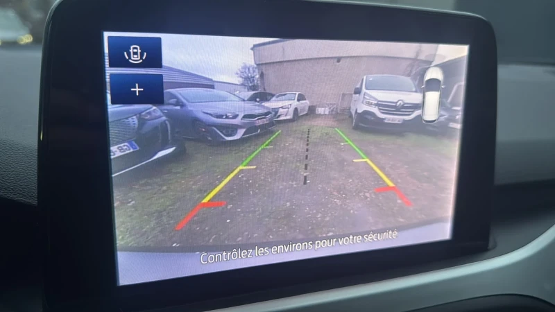 Ford Focus 1.5 Titanium, снимка 14 - Автомобили и джипове - 49212908