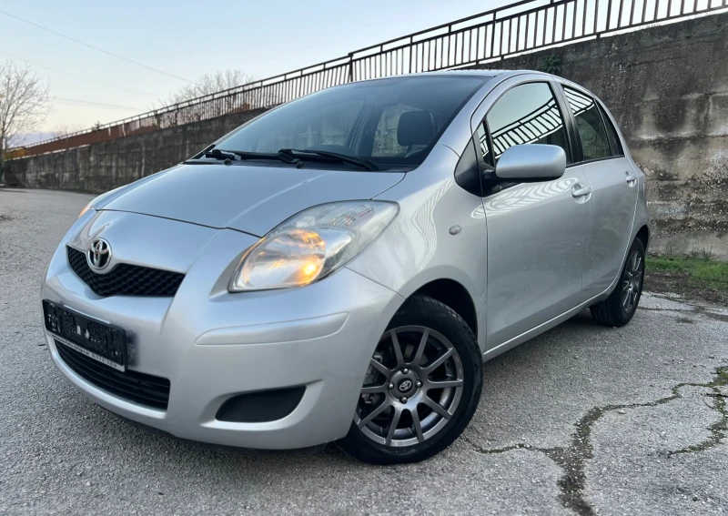 Toyota Yaris 1.33 VVT-I DUAL, снимка 2 - Автомобили и джипове - 49563977