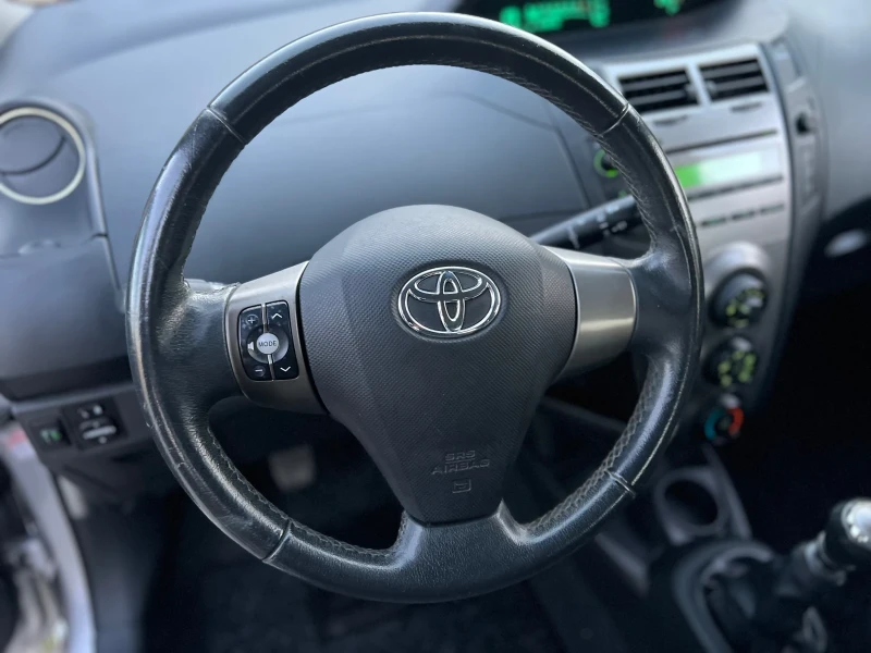 Toyota Yaris 1.33 VVT-I DUAL, снимка 14 - Автомобили и джипове - 49563977