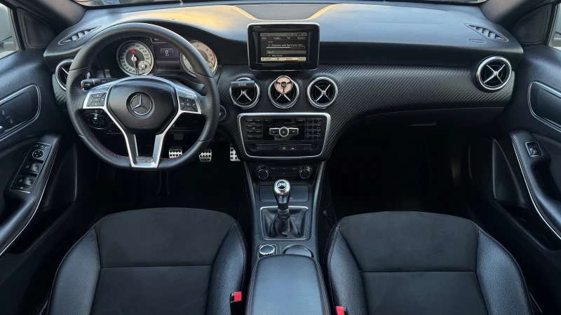 Mercedes-Benz A 200 /////AMG Pack, снимка 8 - Автомобили и джипове - 52613613