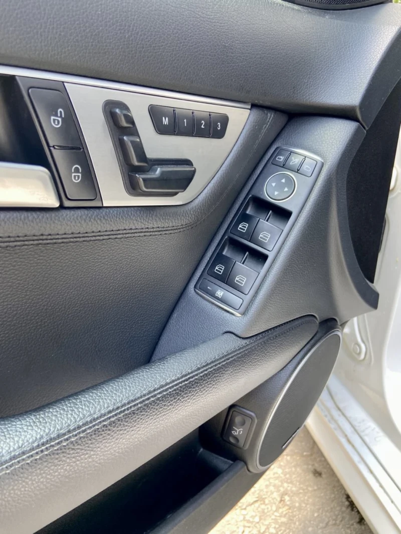 Mercedes-Benz C 250, снимка 8 - Автомобили и джипове - 52263893