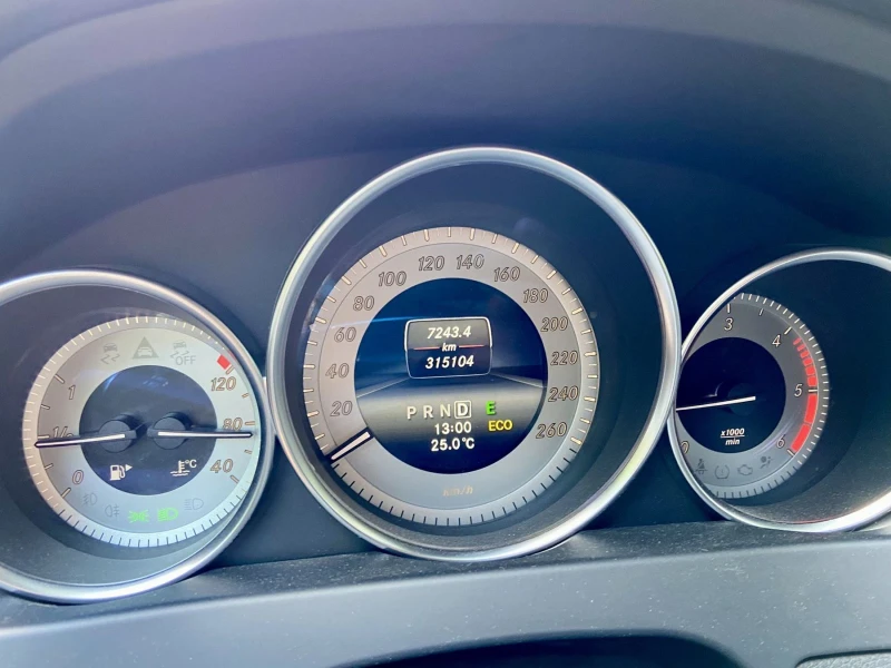 Mercedes-Benz C 250, снимка 9 - Автомобили и джипове - 52263893