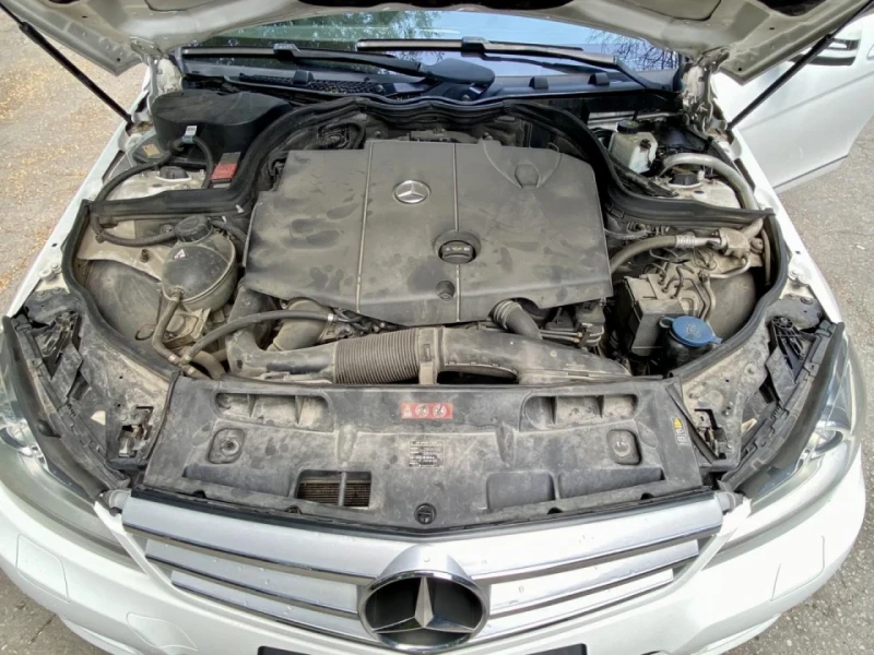 Mercedes-Benz C 250, снимка 12 - Автомобили и джипове - 52263893