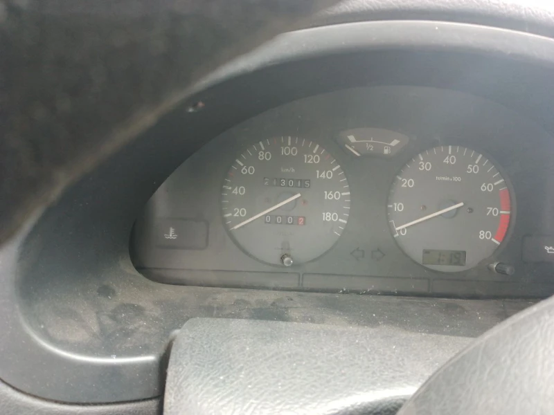 Citroen Saxo бензин, снимка 6 - Автомобили и джипове - 52449412