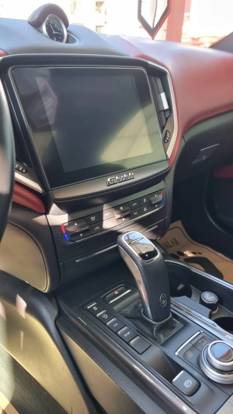 Maserati Ghibli, снимка 7 - Автомобили и джипове - 52325442