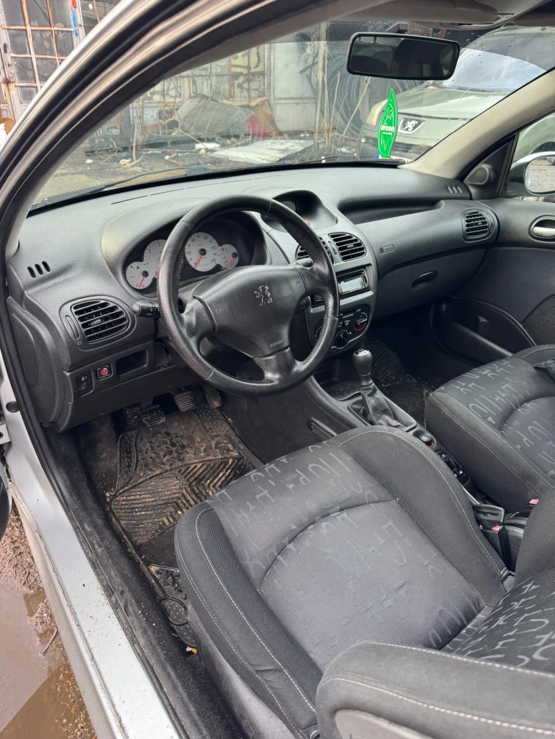 Peugeot 206, снимка 12 - Автомобили и джипове - 53240731