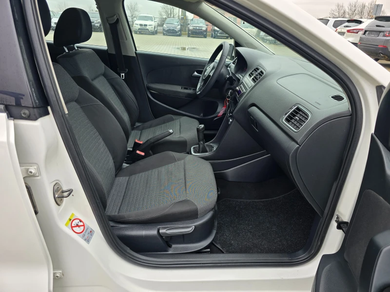 VW Polo 1.2 Бензин, 70к.с., 2010г., снимка 12 - Автомобили и джипове - 53413612