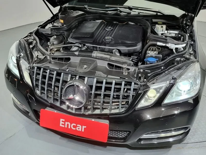 Mercedes-Benz E 220 CDI Avantgarde - изображение 6