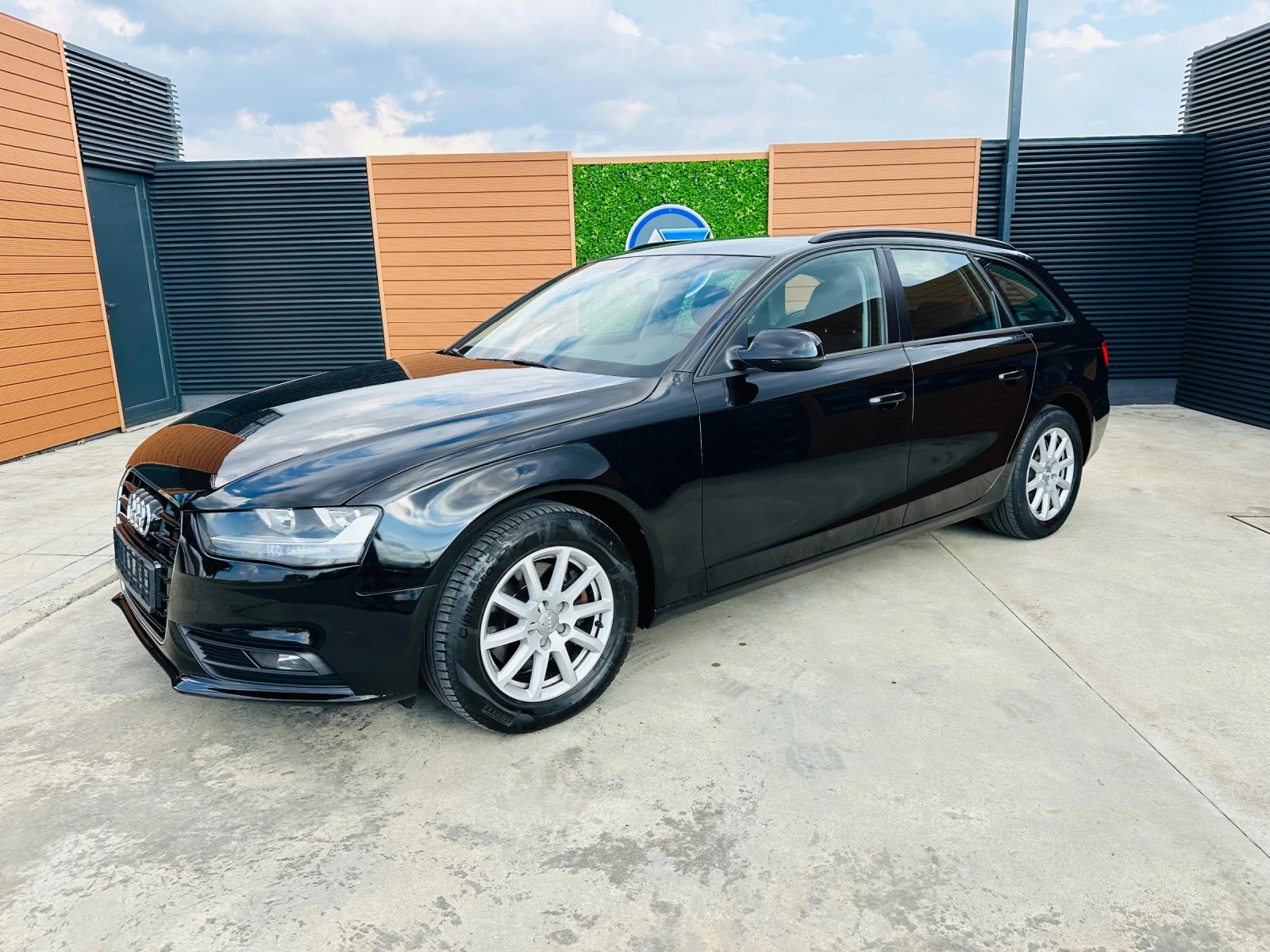 Audi A4 2.0 TDI//Navi - изображение 8