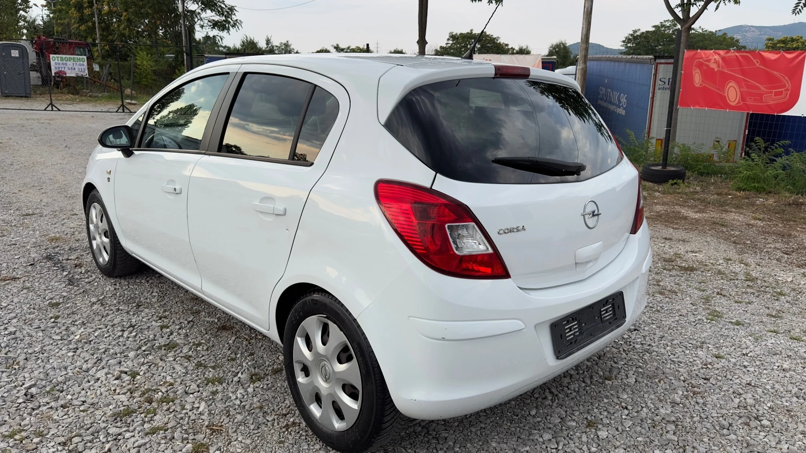 Opel Corsa 1.2i 85kc-euro 5 Италия-климатик - изображение 6