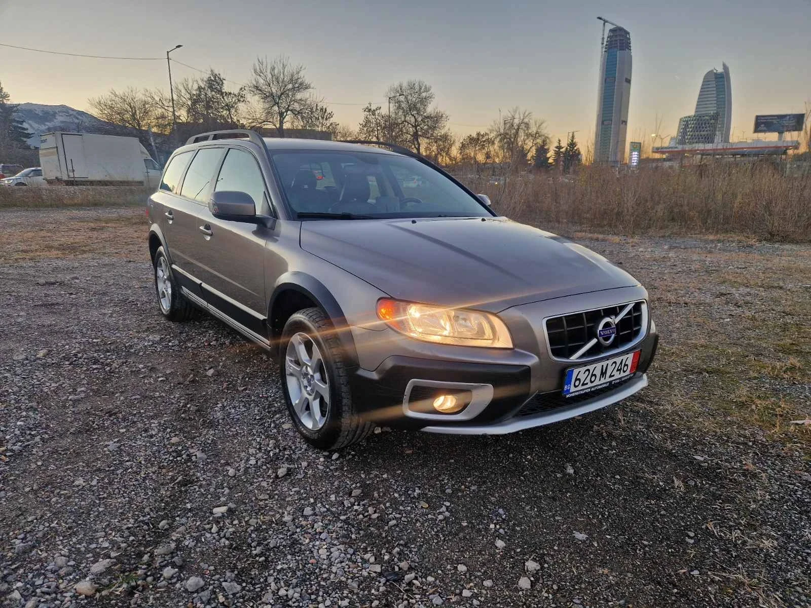 Volvo Xc70 2.4 D5 / 4x4 / SPORT - изображение 6