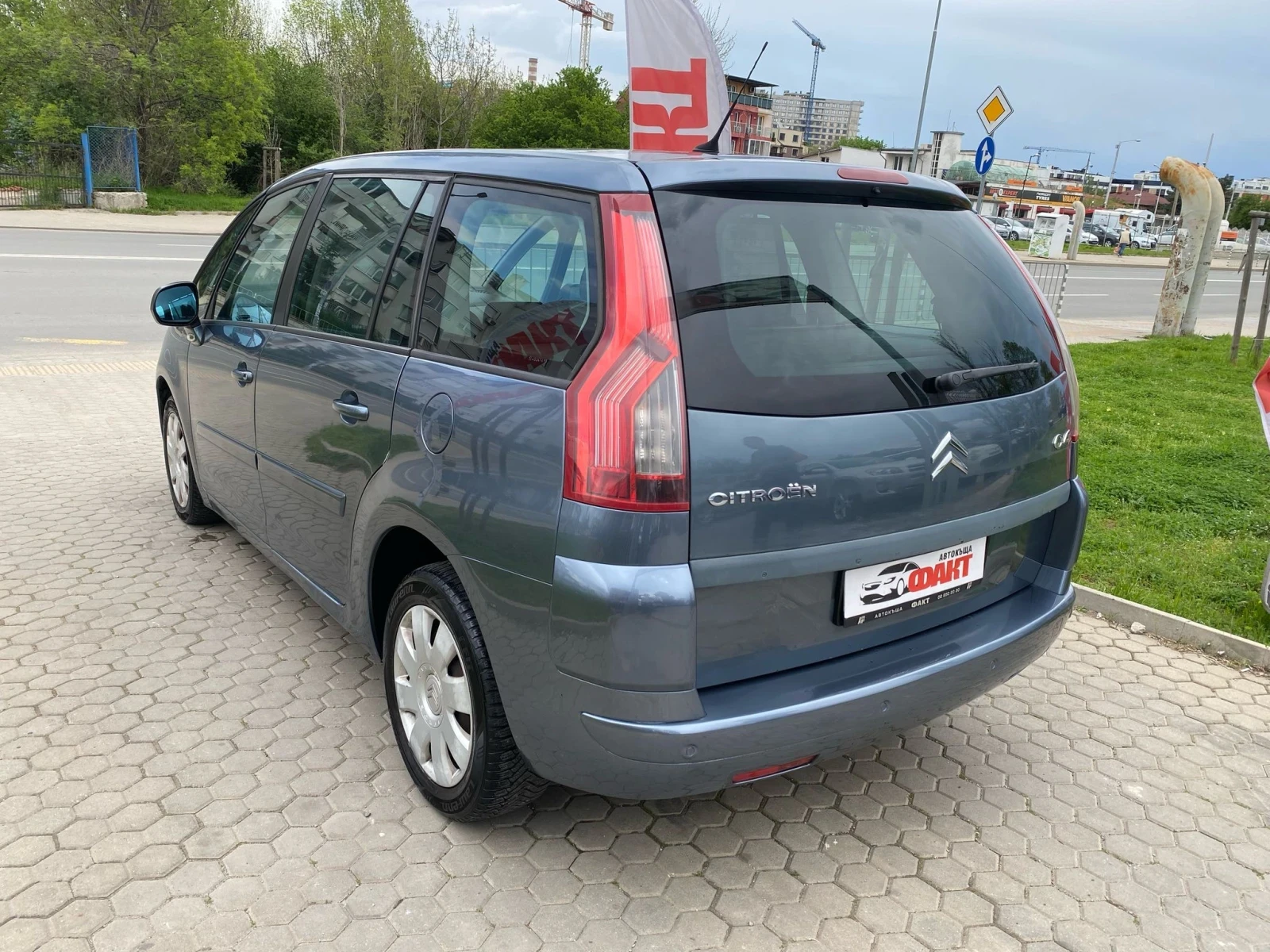 Citroen C4 Picasso 1.6HDi/AVTOMAT - изображение 6