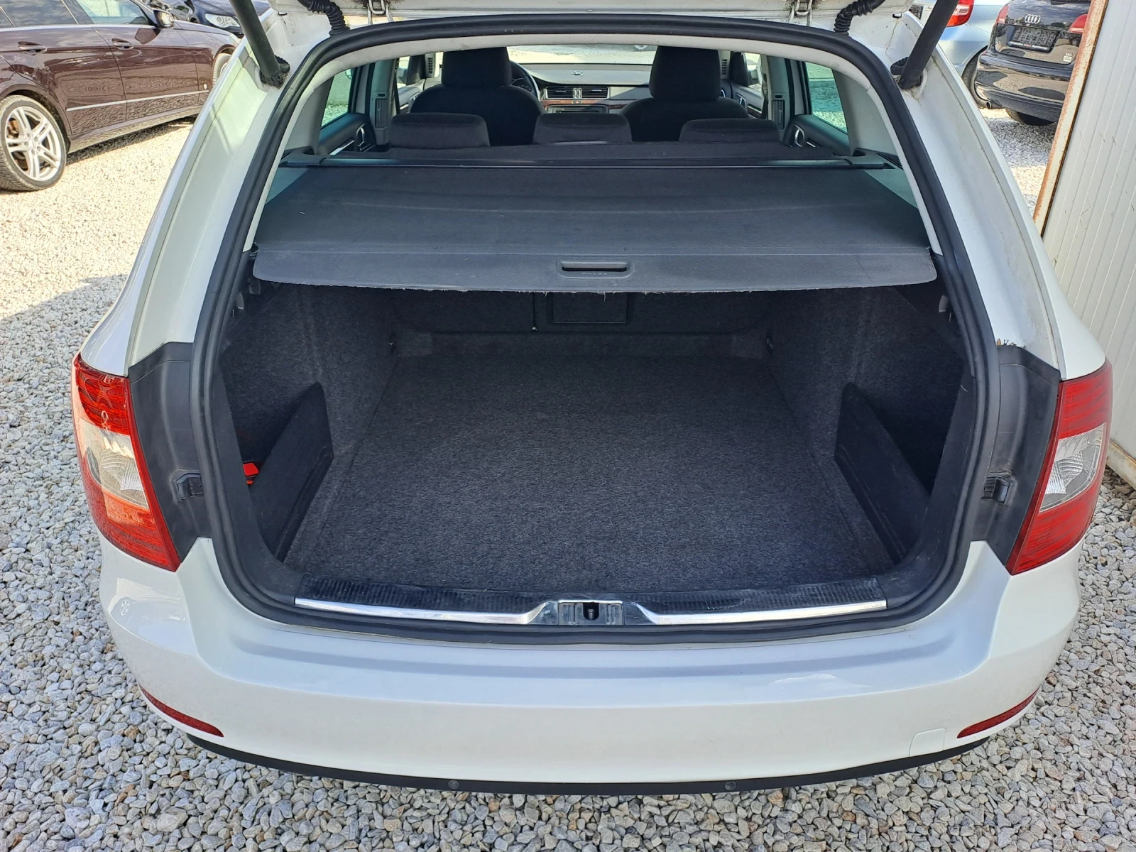 Skoda Superb 2.0TDI, NAVI, FACE - изображение 9