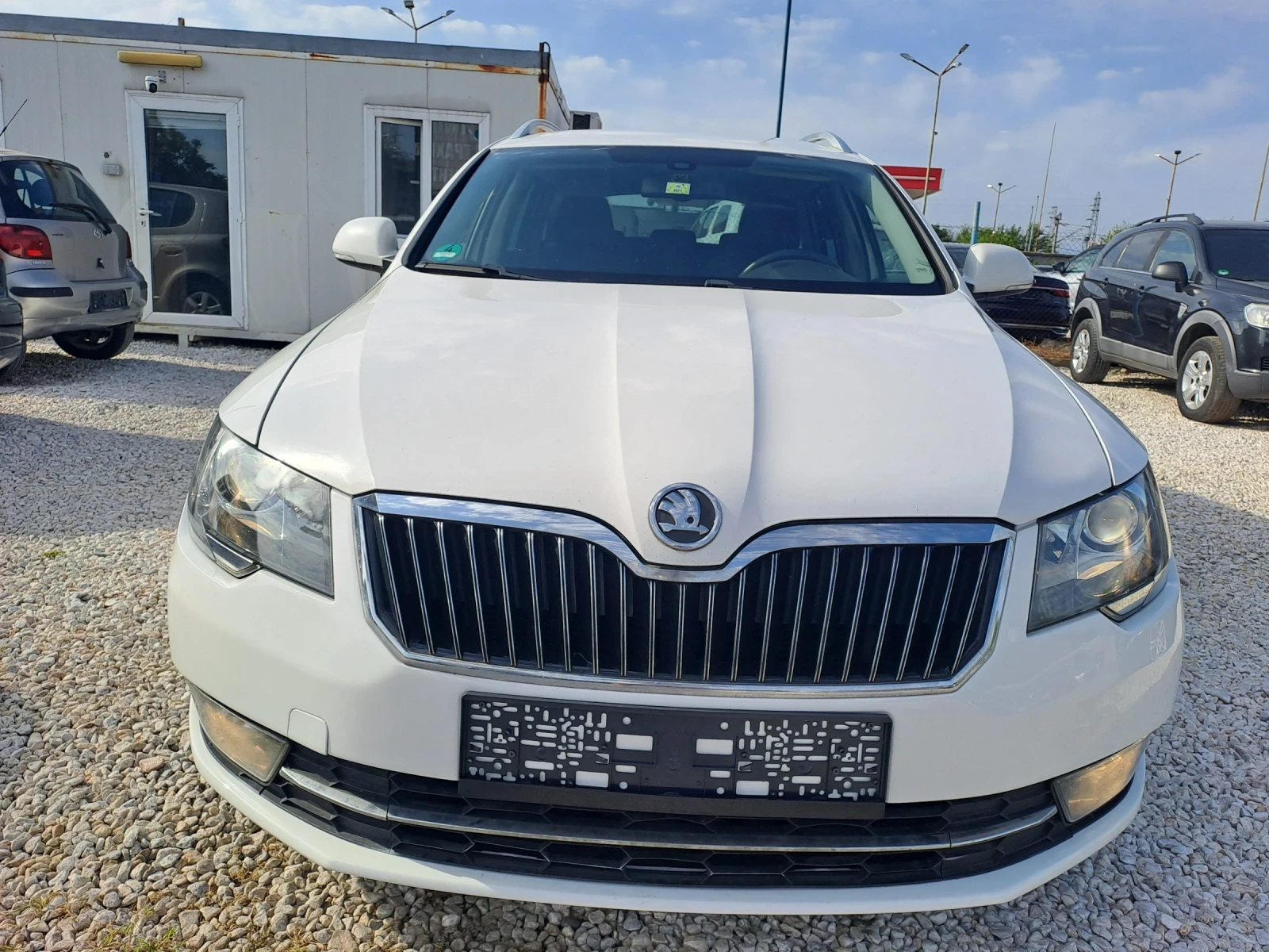 Skoda Superb 2.0TDI, NAVI, FACE - изображение 2