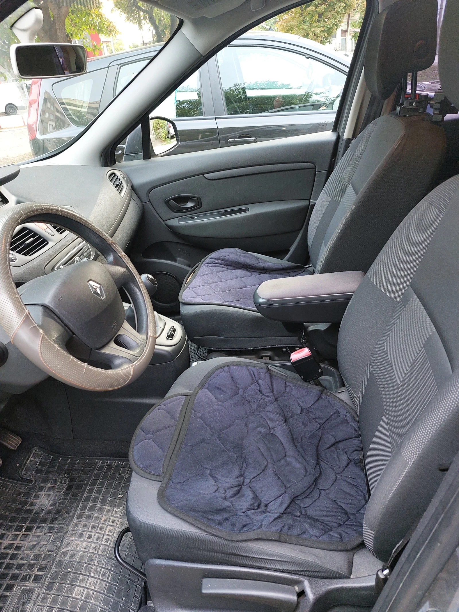 Renault Scenic 1.6 бензин-газ, реални км - изображение 6