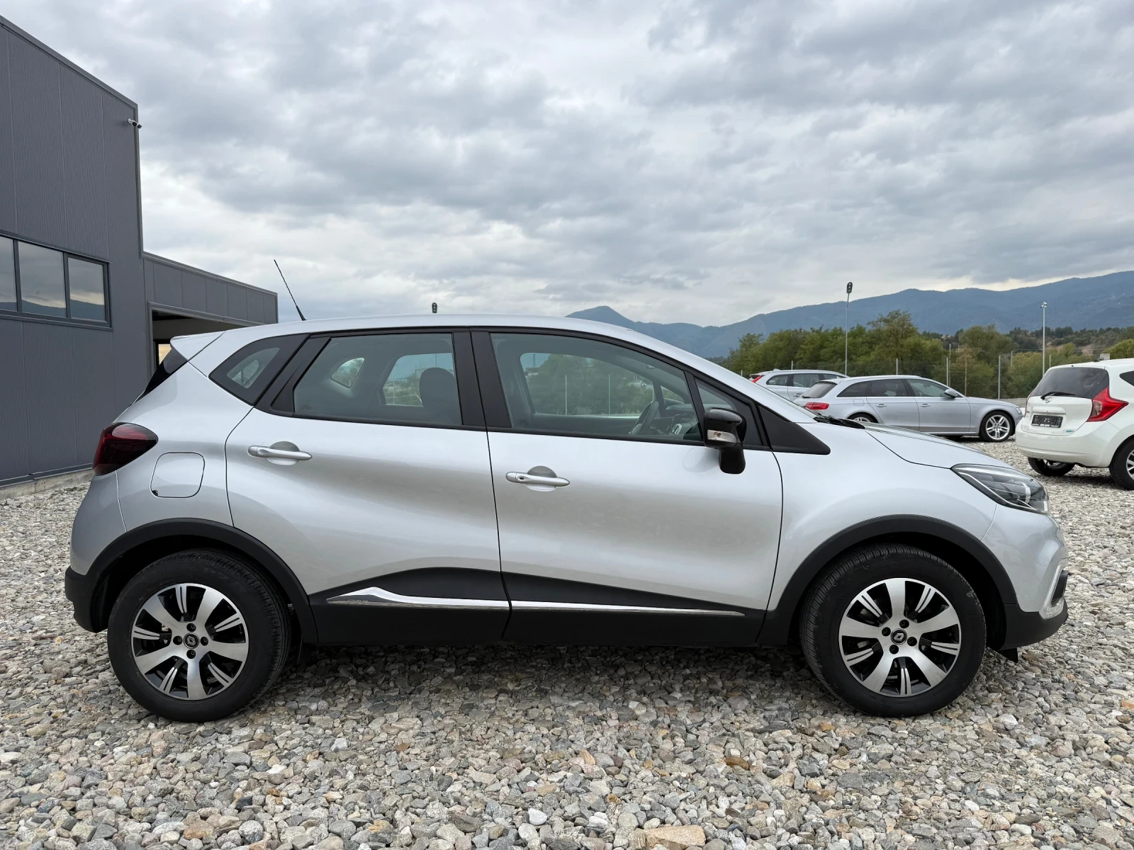 Renault Captur 1.5DCI FACELIFT - изображение 6