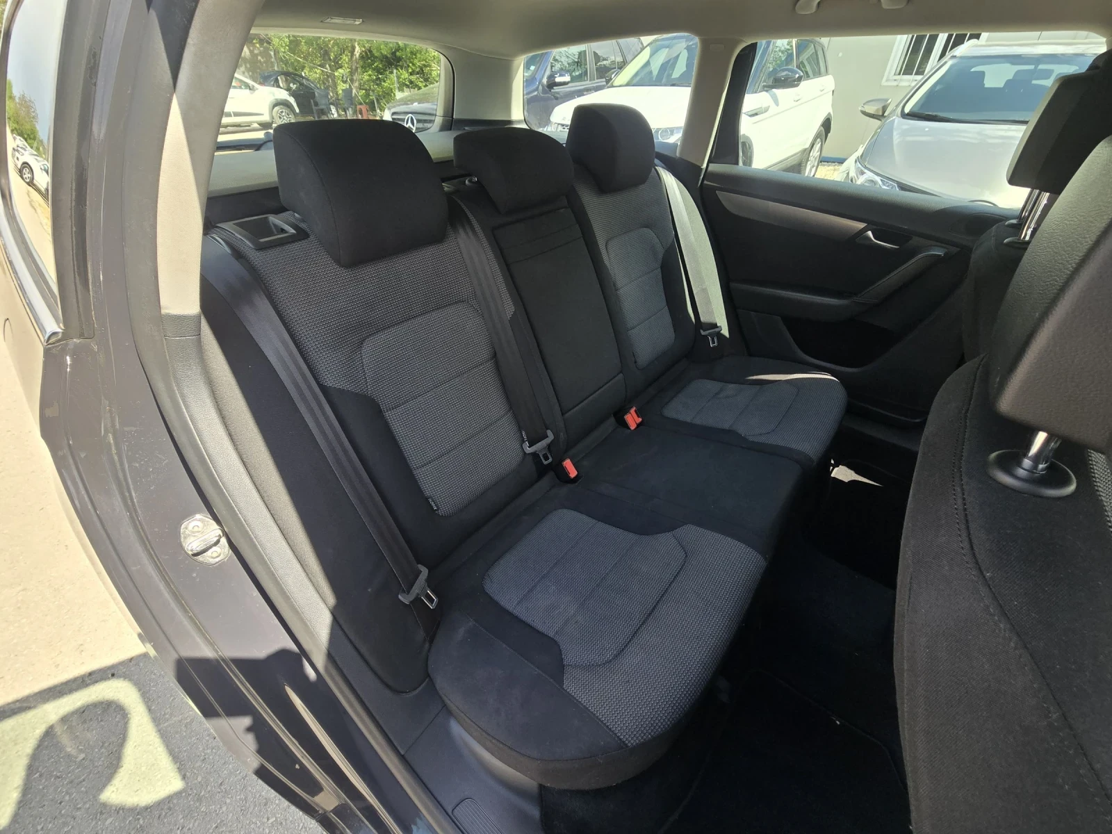 VW Passat 2.0TDI 140�.� 6 �������� | Mobile.bg � ����������� 15