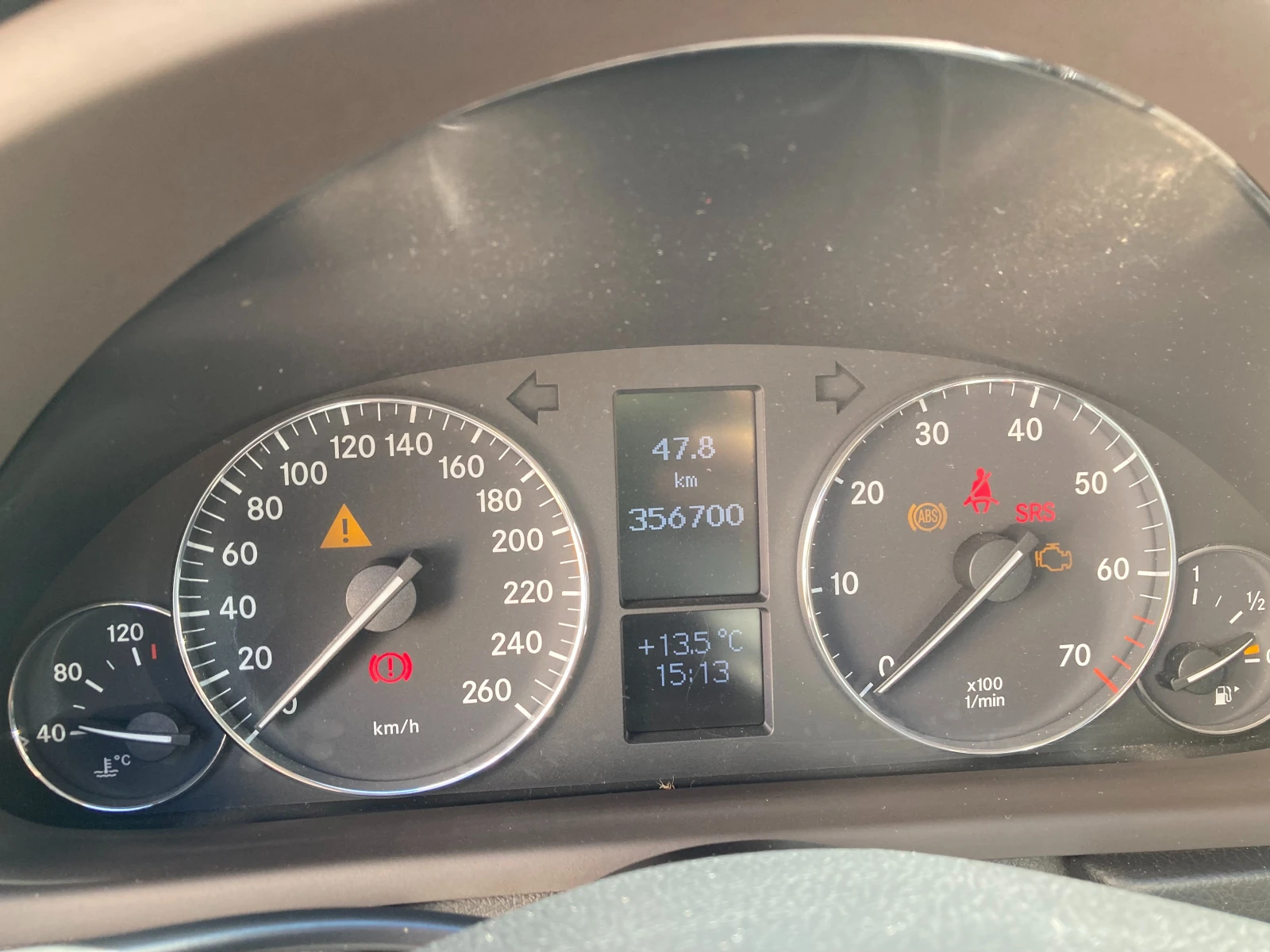 Mercedes-Benz C 180, снимка 7 - Автомобили и джипове - 53740947