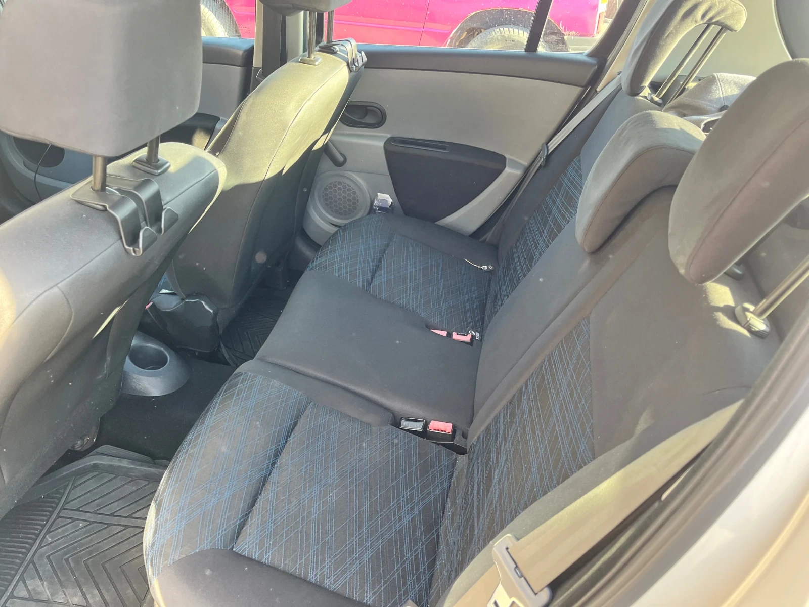 Renault Clio III, снимка 8 - Автомобили и джипове - 53828336