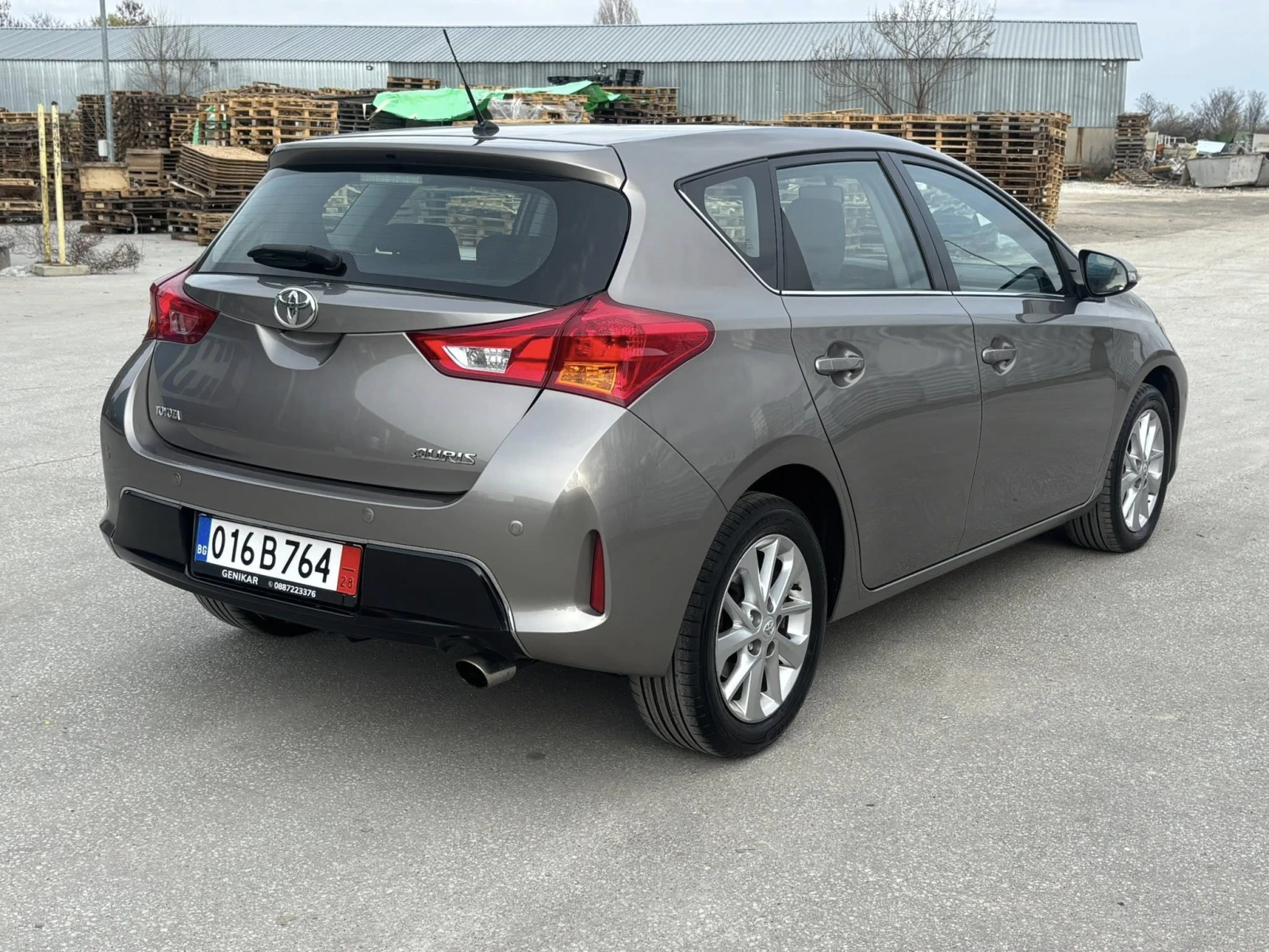 Toyota Auris 1.6 БЕНЗИН  EURO5, снимка 4 - Автомобили и джипове - 53926549