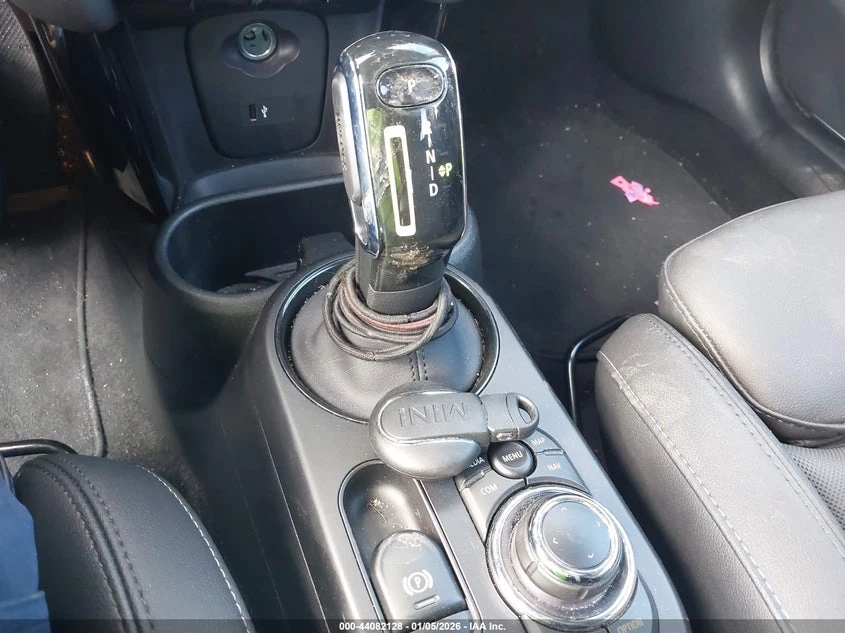 Mini Cooper Hardtop SE FWD, снимка 11 - Автомобили и джипове - 54245314