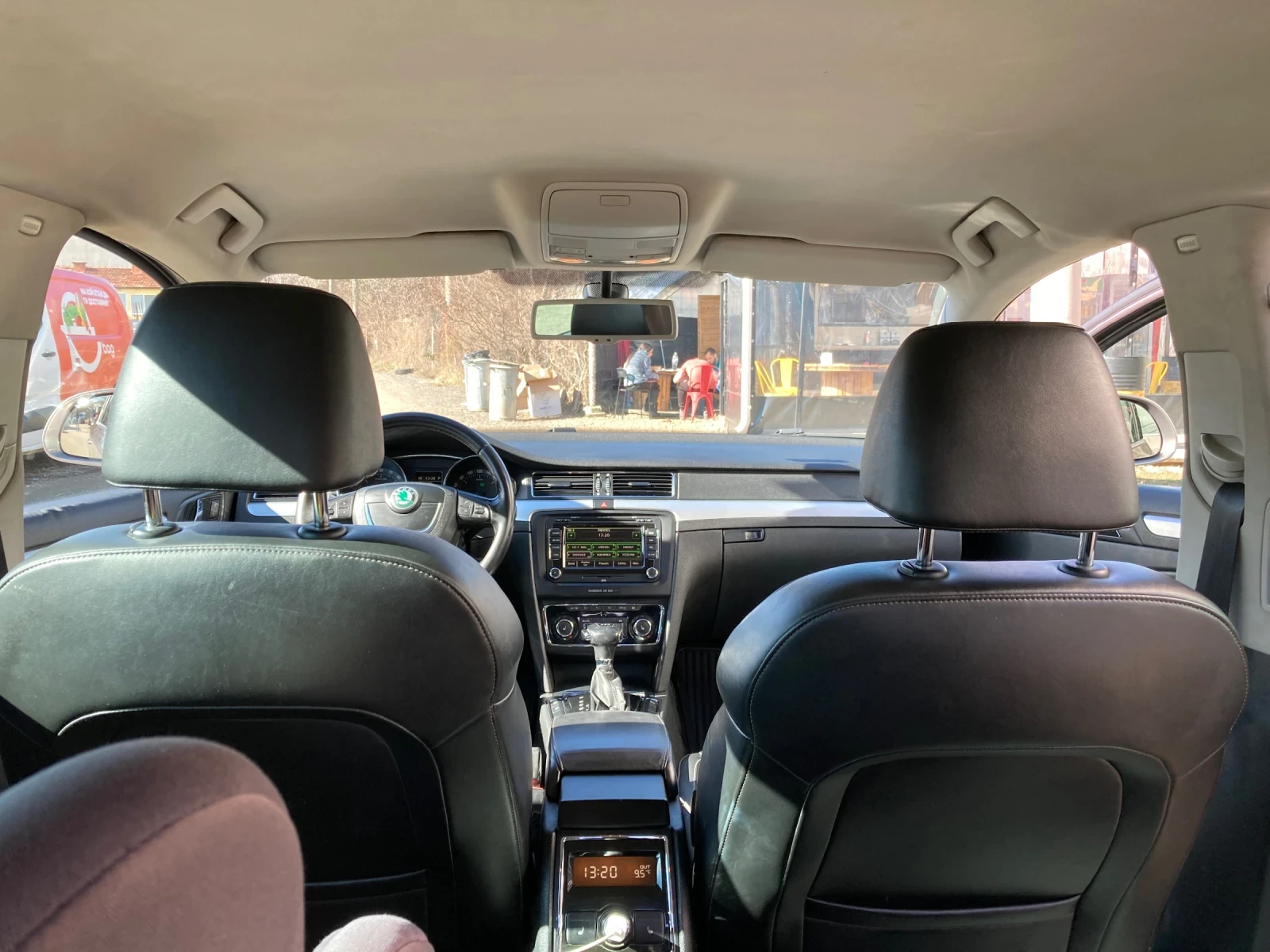 Skoda Superb, снимка 7 - Автомобили и джипове - 54382521