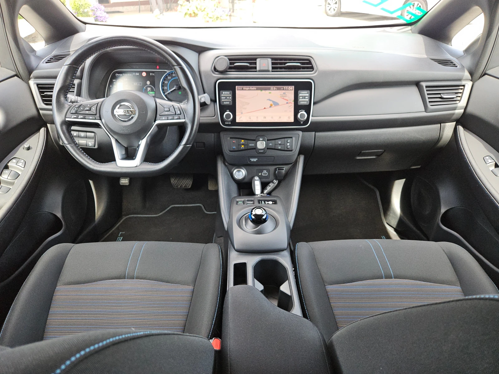 Nissan Leaf  TEKNA/SOH 100%/16500км/KEYLESS/DISTRONIC/CARPLAY, снимка 10 - Автомобили и джипове - 54604560