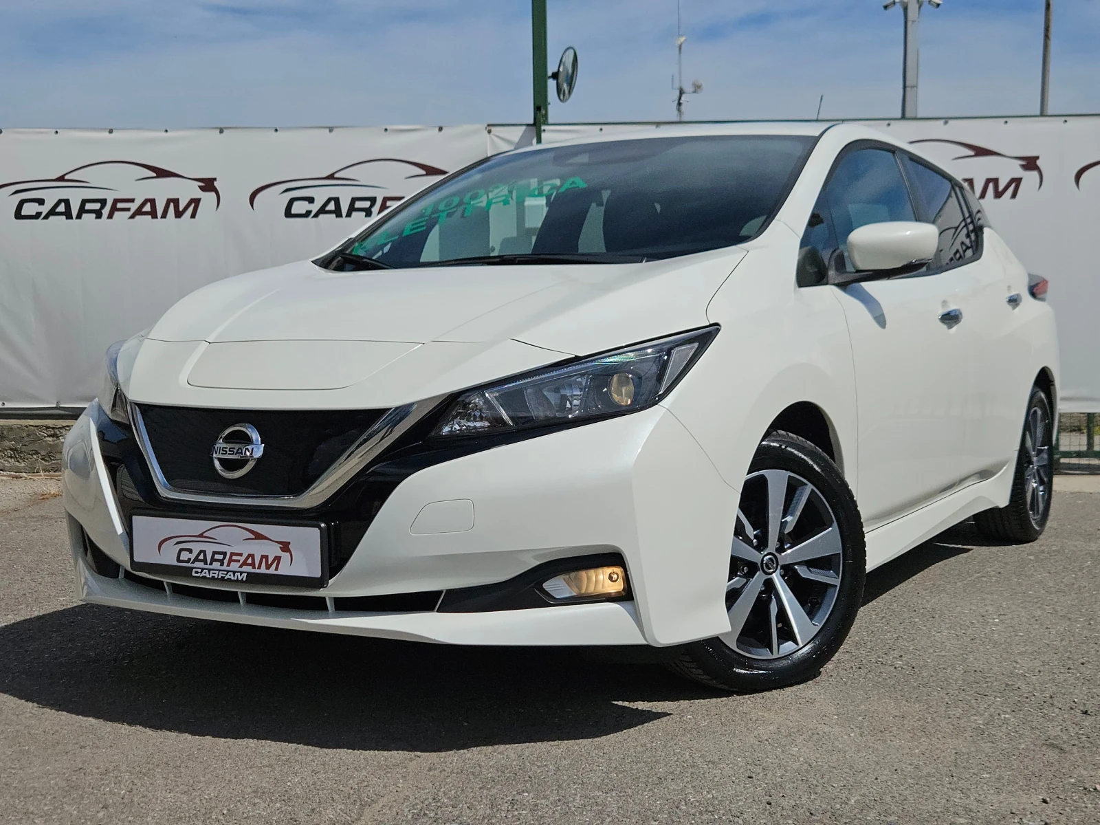 Nissan Leaf  TEKNA/SOH 100%/16500км/KEYLESS/DISTRONIC/CARPLAY, снимка 7 - Автомобили и джипове - 54604560