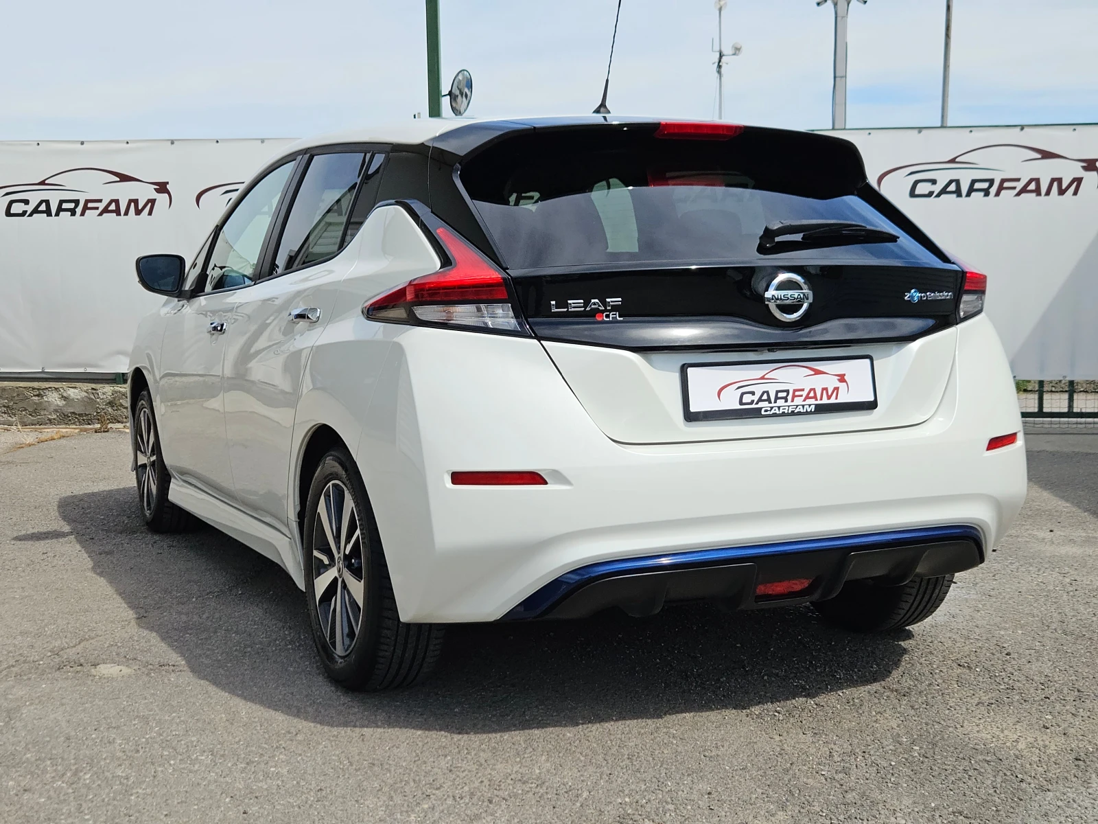 Nissan Leaf  TEKNA/SOH 100%/16500км/KEYLESS/DISTRONIC/CARPLAY, снимка 5 - Автомобили и джипове - 54604560